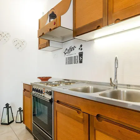 Mediterranes Nur 300 Meter Zum Mit Privatparkplatz, Grill, Klima *
