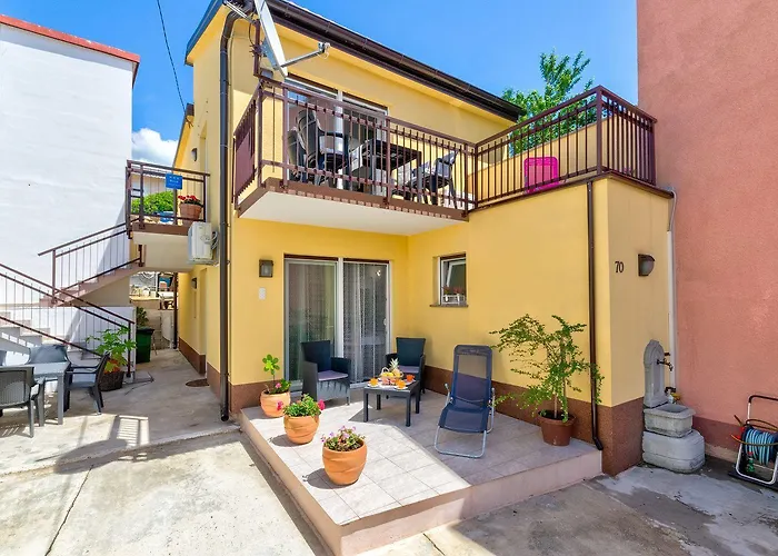 Διαμέρισμα Mediterranes Nur 300 Meter Zum Mit Privatparkplatz, Grill, Klima Crikvenica