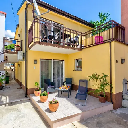 Lejlighed Mediterranes Nur 300 Meter Zum Mit Privatparkplatz, Grill, Klima Crikvenica