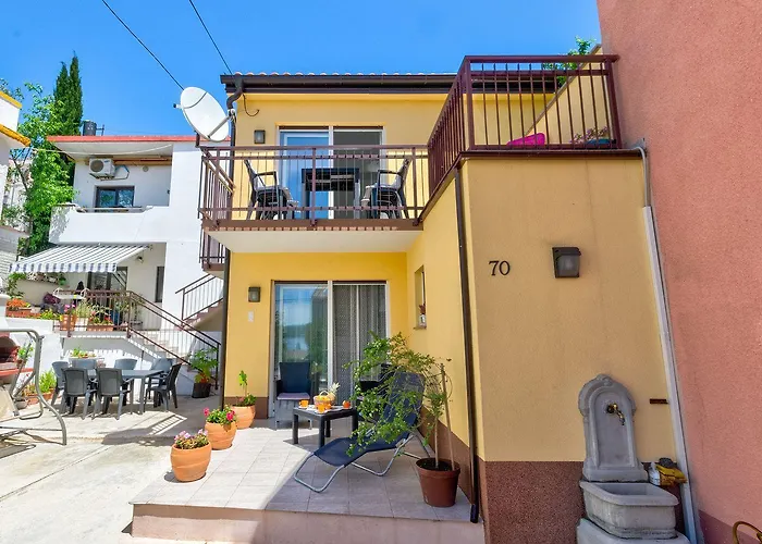 Mediterranes Nur 300 Meter Zum Mit Privatparkplatz, Grill, Klima *